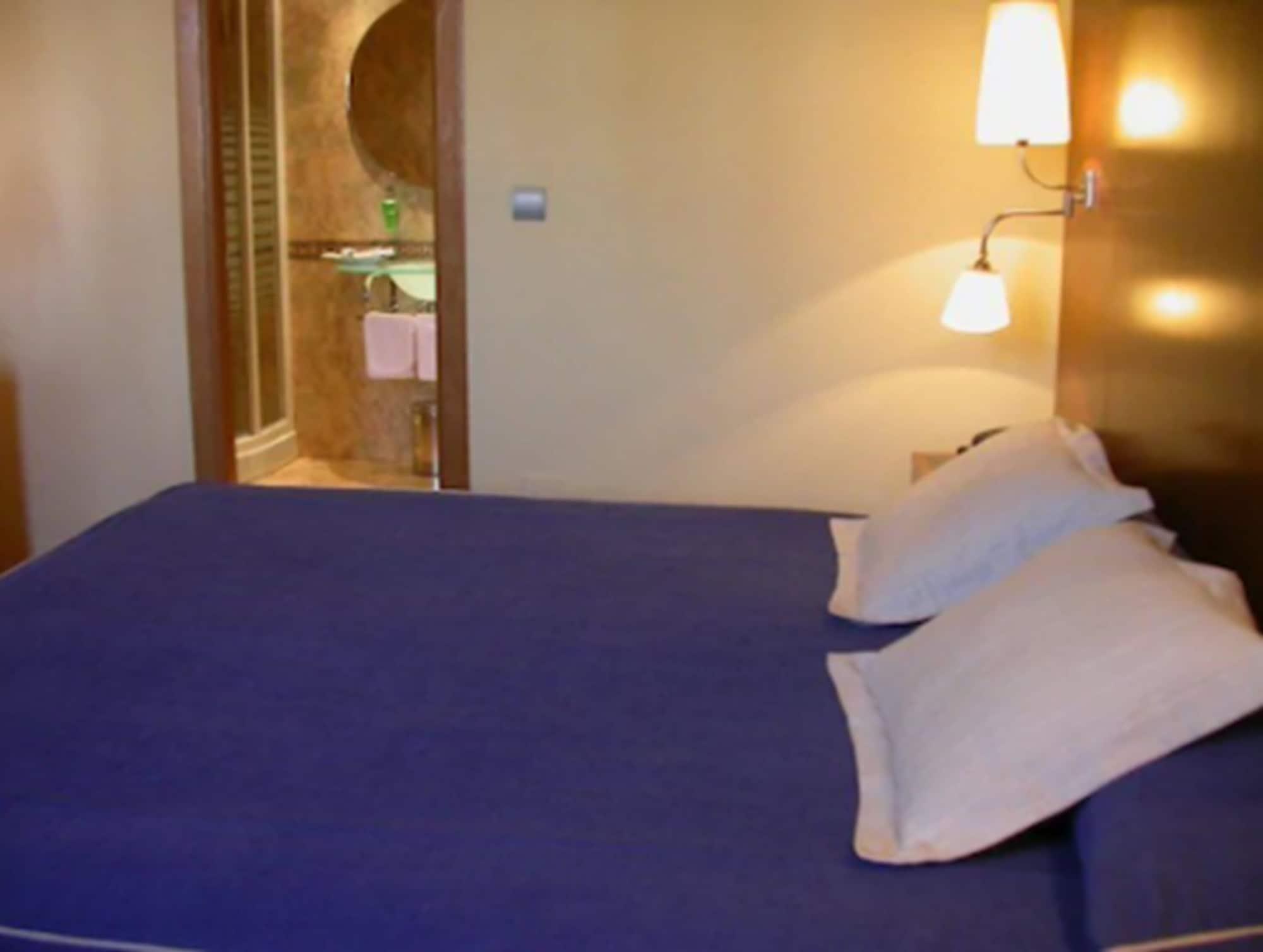 Hotel Galaico Кольядо-Вільяльба Екстер'єр фото